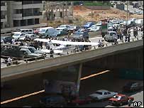 Avião que pousou nas ruas de Beirute