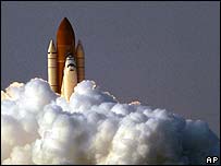 شاتل اندور در حال پرتاب