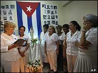 Manželky věžněných kubánských disidentů na zářijové schůzce v Havaně