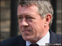 大学事务大臣德纳姆