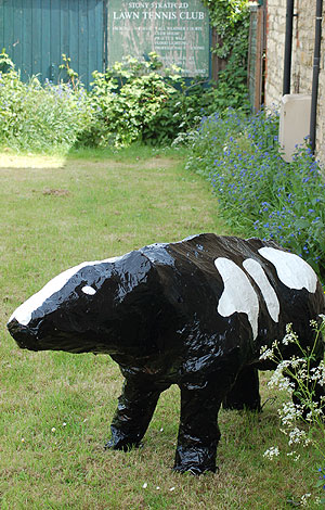 The concrete calf in Stony Stratford