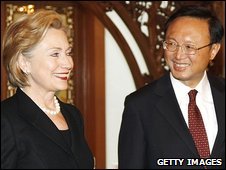 Bà Clinton và ông Dương Khiết Trì