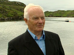 An t-Urr. Dòmhnall MacAmhlaigh