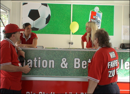 Quầy thông tin tại Vienna nhân Euro 2008 