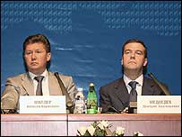 میلر(چپ) و مدودف