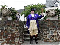 Hatherleigh Town Crier Ros Chard