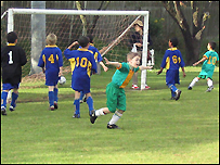 Đội Những kẻ nổi loạn Five Dock áo xanh lá cây