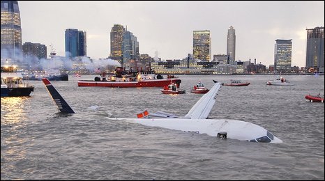 Operação de resgate no rio Hudson
