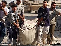 EUA está se "ajustando" às condições no Iraque, disse Bush