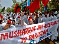 Pakistan'da Pervez Müşerref karşıtı bir gösteri 