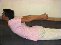 सर्पासन की एक मुद्रा