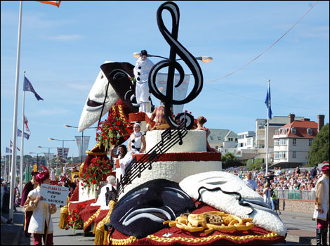 St Saviour Curtain Call 1