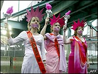 Manifestantes em Boston