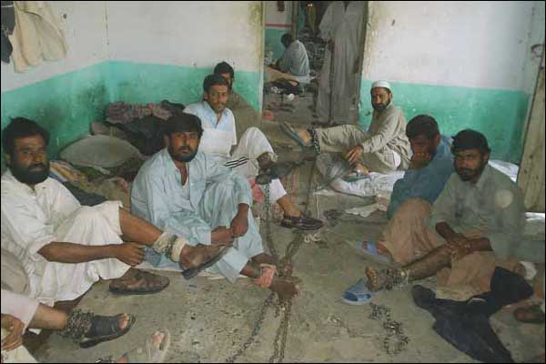 مدرسے کے نام پر نجی عقوبت خانہ