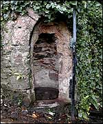Water bubbles from the well at Abbotskerswell