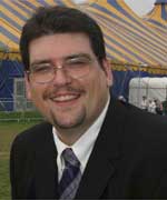 Andrew Griffiths Northwich - cyntaf unawd Leider neu chawson dros 25 oed