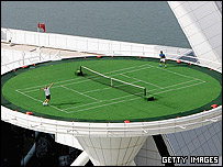 تنیس بر روی برج العرب