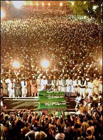 شنی تحریک کے جلوس کی فائل فوٹو