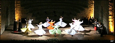 سماع صوفیان در قونیه - آرامگاه مولانا جلال الدین محمد بلخی