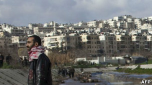 叙利亚阿勒颇发现大批被枪杀男子尸体现场（29/1/2013）