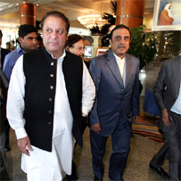blo_nawaz_zardari203.jpg