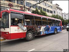 Một trong hai xe buýt bị nổ tại Côn Minh