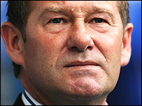 维根主帅哈钦斯