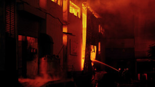 Kebakaran di Karachi