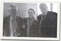 Dr E.G. Millward, ei ferch, Llio, a'r Athro Hywel Teifi Edwards.