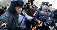 Protestors and police in Moscow