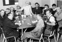 Amser cinio ym Mhwerdy Tanygrisiau yn y pumdegau