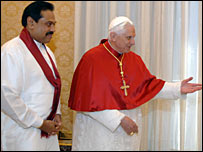 Pope Benedict with President Rajapaksa