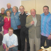 ... a gweddill y sgwad!