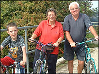 Cyclists on the Peterborough Green Wheel