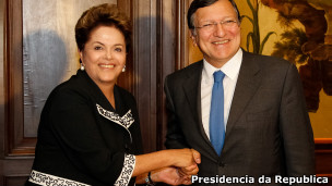 A presidente Dilma Rousseff e o presidente da Comissão Europeia, José Manuel Durão Barroso, em encontro em Nova York (Foto: Roberto Stuckert Filho/Presidência da República)