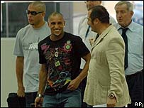Ronaldo e Roberto Carlos chegam na Croácia para o amistoso