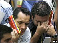 Operadores da Bolsa Mercantil e de Futuros, em São Paulo