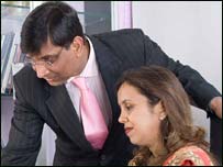 डॉ जैन दंपति