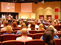 Lễ ở nhà thờ Radiant