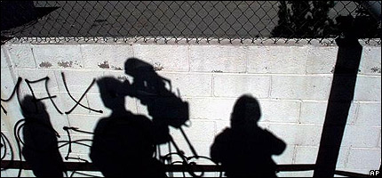 Silueta de periodistas