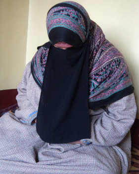 عاطر کی والدہ سارہ بیگم 