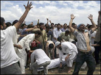 फ़ायरिंग में हुई मौत