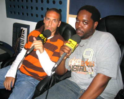 Rio Ferdinand offers Seani some tips on how to host a mixtape……