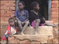 Afrikalı yoksul çocuklar