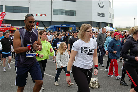 Derby 10k 2009 - warming up