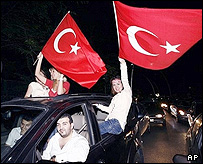 تشویق کنندگان تیم ترکیه