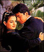 A tender moment in Suno Sasurjee 