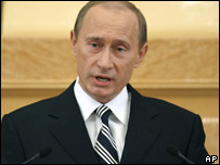 Preşedintele Rusiei, Vladimir Putin, e nemulţumit de relaţia cu NATO