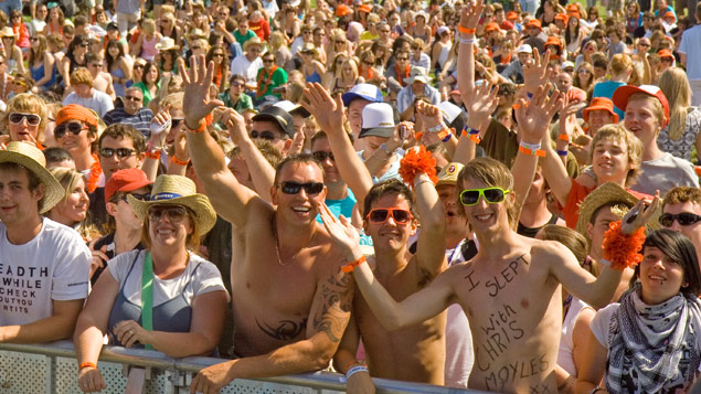 The crowd are here at the Boardmasters Festival in Newquay and they LOVE a bit of Moyles