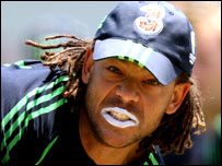 सायमंड्स